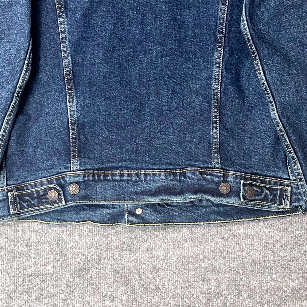Levis Mens The Trucker Jacket Standard Fit Dark Wash Denim Blue 723340322 Size M - Picture 9 of 11